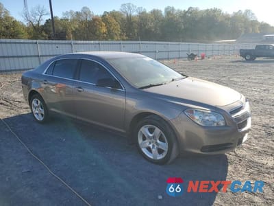 Czwarte zdjęcie samochodu z boku: 2011 CHEVROLET MALIBU LS VIN:1G1ZB5E16BF345946 - miniatura