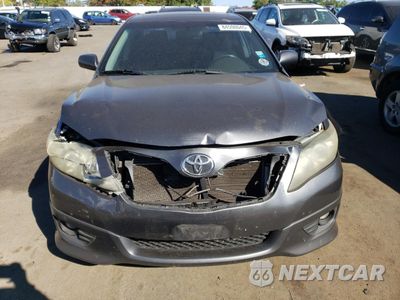 Piąte zdjęcie samochodu w środku: 2011 TOYOTA CAMRY BASE VIN:4T1BF3EK8BU203681 - miniatura