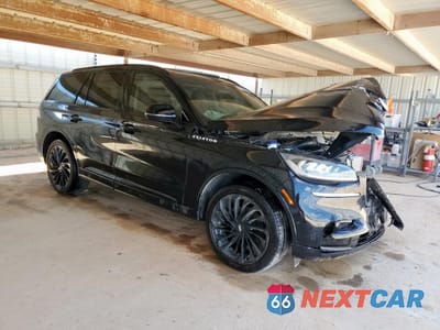 Czwarte zdjęcie samochodu z boku: 2023 LINCOLN AVIATOR RESERVE VIN:5LM5J7XC3PGL02050 - miniatura