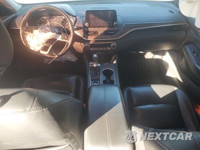 Zdjęcie 8 z 14 samochodu: 2019 NISSAN ALTIMA SL VIN:1N4BL4EV5KC200584 - miniatura