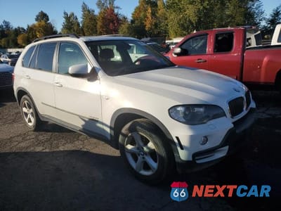 Czwarte zdjęcie samochodu z boku: 2009 BMW X5 XDRIVE30I VIN:5UXFE43599L272549 - miniatura