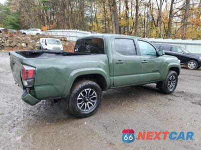 Trzecie zdjęcie samochodu z tyłu: 2021 TOYOTA TACOMA TRD SPORT VIN:3TYCZ5AN6MT041699 - miniatura
