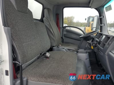 Zdjęcie 10 z 13 samochodu: 2020 ISUZU NPR VIN:54DB4W1B4LS804029 - miniatura