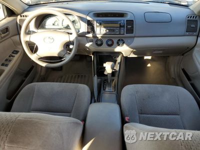 Zdjęcie 8 z 14 samochodu: 2002 TOYOTA CAMRY LE VIN:4T1BF32K22U539752 - miniatura
