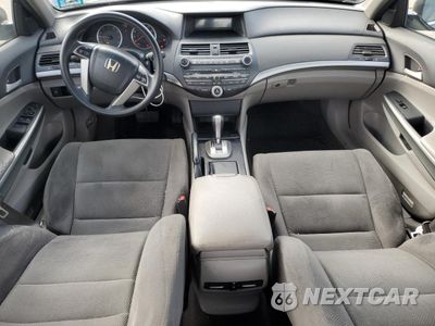 Zdjęcie 8 z 13 samochodu: 2010 HONDA ACCORD EX VIN:1HGCP2F72AA187361 - miniatura