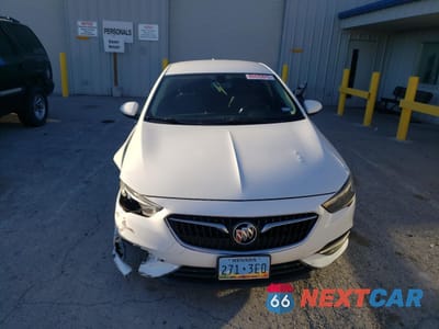 Piąte zdjęcie samochodu w środku: 2018 BUICK REGAL PREFERRED VIN:W04GL6SX6J1131703 - miniatura
