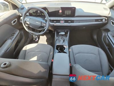 Zdjęcie 8 z 13 samochodu: 2025 KIA K4 LX VIN:3KPFT4DE8SE176464 - miniatura