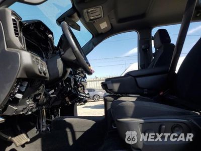 Zdjęcie 7 z 12 samochodu: 2022 CHEVROLET SILVERADO K1500 LT VIN:1GCUDDET8NZ635518 - miniatura