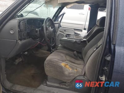 Zdjęcie 7 z 11 samochodu: 2005 CHEVROLET SILVERADO K1500 VIN:1GCEK19Z75Z137446 - miniatura