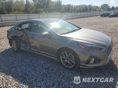 Czwarte zdjęcie samochodu z boku: 2019 HYUNDAI SONATA LIMITED TURBO VIN:5NPE34AB1KH746404 - miniatura