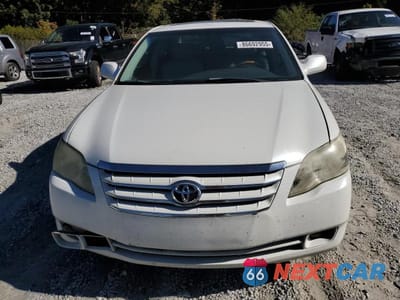 Piąte zdjęcie samochodu w środku: 2007 TOYOTA AVALON XL VIN:4T1BK36B37U229526 - miniatura
