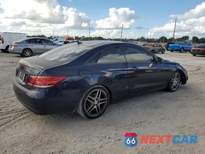 Trzecie zdjęcie samochodu z tyłu: 2014 MERCEDES-BENZ E 350 VIN:WDDKJ5KBXEF225649 - miniatura