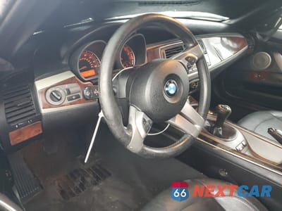 Zdjęcie 8 z 15 samochodu: 2004 BMW Z4 2.5 VIN:4USBT33564LR68577 - miniatura