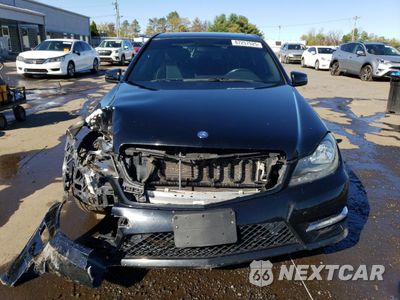 Piąte zdjęcie samochodu w środku: 2012 MERCEDES-BENZ C 300 4MATIC VIN:WDDGF8BB5CA597256 - miniatura