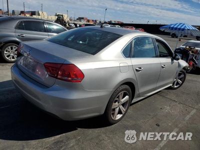 Trzecie zdjęcie samochodu z tyłu: 2012 VOLKSWAGEN PASSAT SE VIN:1VWBP7A34CC095779 - miniatura