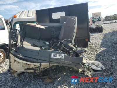 Piąte zdjęcie samochodu w środku: 2019 ISUZU NPR HD FLATBED TRUCK VIN:54DC4W1B4KS803742 - miniatura