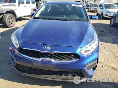 Piąte zdjęcie samochodu w środku: 2019 KIA FORTE GT LINE VIN:3KPF34ADXKE015822 - miniatura