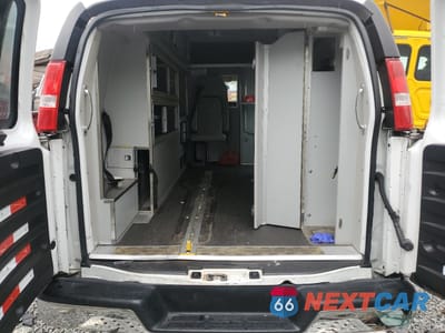 Zdjęcie 10 z 14 samochodu: 2022 CHEVROLET EXPRESS G3500 VIN:1GBZGHC74N1236103 - miniatura