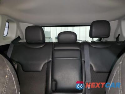 Zdjęcie 10 z 12 samochodu: 2018 JEEP COMPASS LATITUDE VIN:3C4NJDBB4JT350261 - miniatura