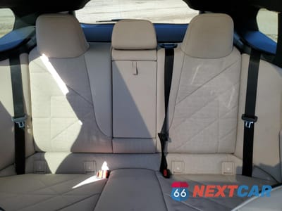 Zdjęcie 10 z 15 samochodu: 2022 BMW IX XDRIVE50 VIN:WB523CF05NCK62381 - miniatura