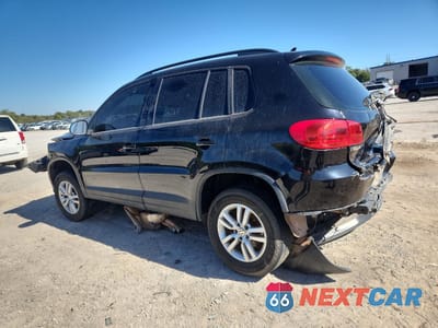 Drugie zdjęcie samochodu z przodu: 2015 VOLKSWAGEN TIGUAN S VIN:WVGAV7AX3FW551857 - miniatura
