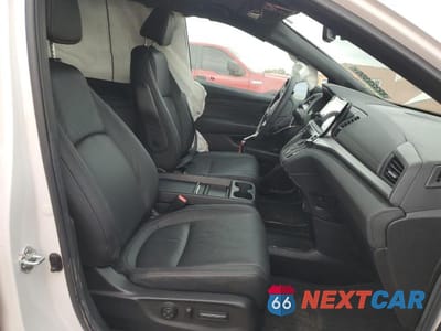 Zdjęcie 7 z 13 samochodu: 2024 HONDA ODYSSEY SPORT VIN:5FNRL6H74RB075088 - miniatura
