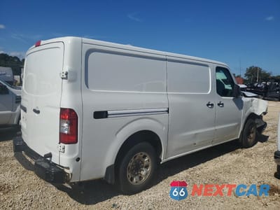 Trzecie zdjęcie samochodu z tyłu: 2020 NISSAN NV 2500 S VIN:1N6BF0KY5LN803319 - miniatura