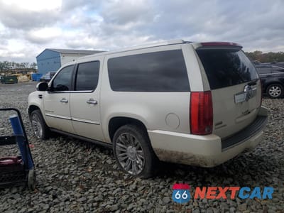 Drugie zdjęcie samochodu z przodu: 2011 CADILLAC ESCALADE ESV PLATINUM VIN:1GYS4KEF5BR265043 - miniatura