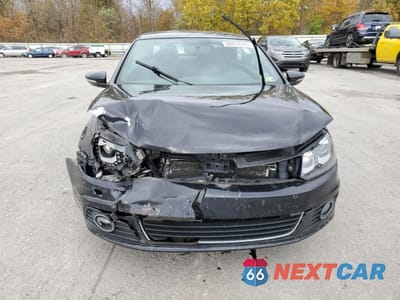 Piąte zdjęcie samochodu w środku: 2014 VOLKSWAGEN EOS KOMFORT VIN:WVWBW8AH4EV005691 - miniatura