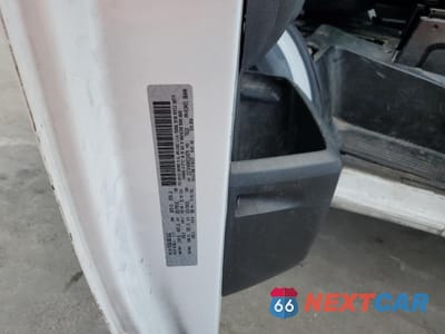 Zdjęcie 14 z 14 samochodu: 2017 RAM PROMASTER 1500 1500 STANDARD VIN:3C6TRVAG0HE524979 - miniatura