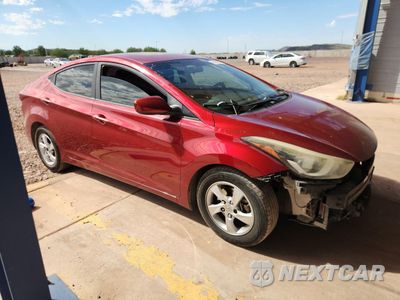 Czwarte zdjęcie samochodu z boku: 2014 HYUNDAI ELANTRA SE VIN:5NPDH4AEXEH534922 - miniatura