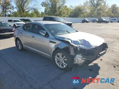 Czwarte zdjęcie samochodu z boku: 2012 KIA OPTIMA EX VIN:5XXGN4A78CG059822 - miniatura