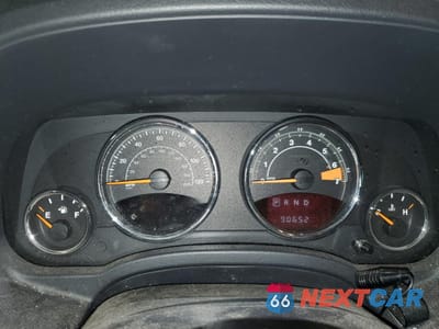 Zdjęcie 9 z 15 samochodu: 2016 JEEP COMPASS LATITUDE VIN:1C4NJDEB1GD596324 - miniatura