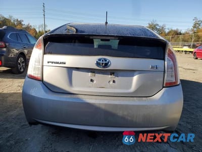 Zdjęcie 6 z 14 samochodu: 2015 TOYOTA PRIUS VIN:JTDKN3DU8F1956404 - miniatura