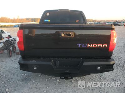 Zdjęcie 6 z 15 samochodu: 2018 TOYOTA TUNDRA CREWMAX 1794 VIN:5TFAY5F15JX684191 - miniatura