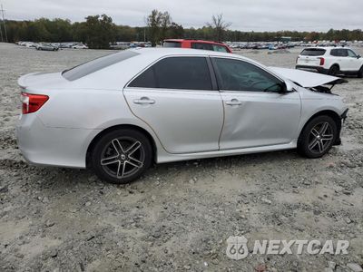Trzecie zdjęcie samochodu z tyłu: 2012 TOYOTA CAMRY SE VIN:4T1BK1FK3CU006997 - miniatura