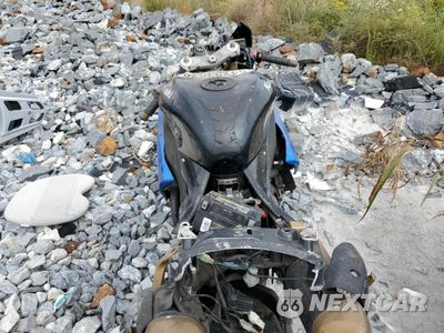 Zdjęcie 6 z 8 samochodu: 2006 KAWASAKI ZX1000 D6F VIN:JKAZXCD116A017331 - miniatura