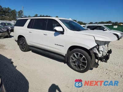Czwarte zdjęcie samochodu z boku: 2023 CHEVROLET SUBURBAN K1500 RST VIN:1GNSKEKD9PR445866 - miniatura