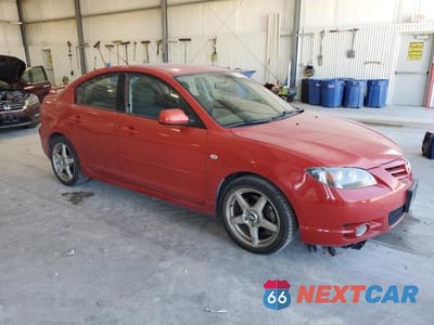 Czwarte zdjęcie samochodu z boku: 2005 MAZDA 3 S VIN:JM1BK323951231766 - miniatura