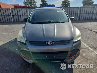 Piąte zdjęcie samochodu w środku: 2014 FORD ESCAPE S VIN:1FMCU0F72EUD17330 - miniatura