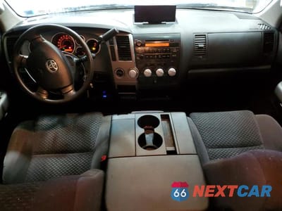 Zdjęcie 8 z 12 samochodu: 2011 TOYOTA TUNDRA DOUBLE CAB SR5 VIN:5TFUY5F17BX170504 - miniatura