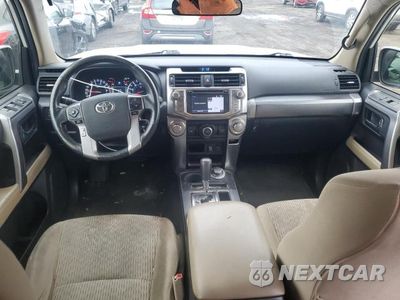 Zdjęcie 8 z 12 samochodu: 2016 TOYOTA 4RUNNER SR5/SR5 PREMIUM VIN:JTEBU5JR8G5309263 - miniatura
