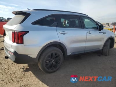 Trzecie zdjęcie samochodu z tyłu: 2021 KIA SORENTO S VIN:5XYRLDLC6MG003304 - miniatura