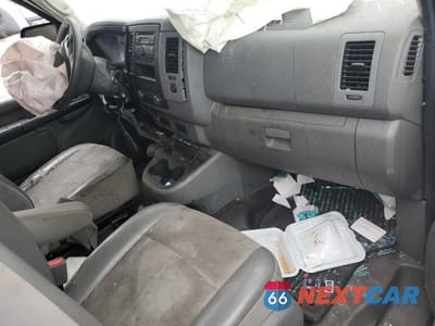 Zdjęcie 8 z 12 samochodu: 2016 NISSAN NV 1500 S VIN:1N6BF0KY4GN802152 - miniatura
