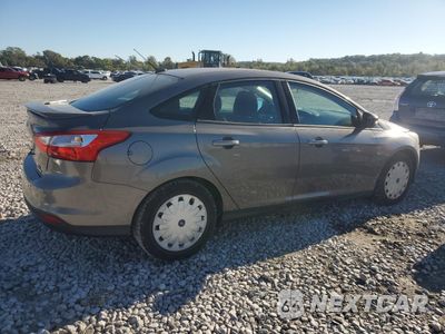 Trzecie zdjęcie samochodu z tyłu: 2013 FORD FOCUS SE VIN:1FADP3F2XDL244160 - miniatura