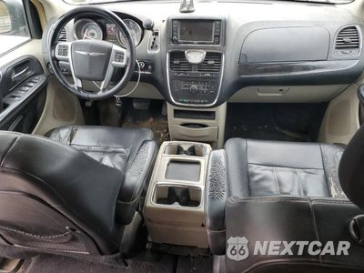 Zdjęcie 8 z 16 samochodu: 2014 CHRYSLER TOWN & COUNTRY TOURING VIN:2C4RC1BG0ER125687 - miniatura