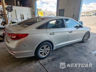 Trzecie zdjęcie samochodu z tyłu: 2015 HYUNDAI SONATA SE VIN:5NPE24AF7FH206633 - miniatura