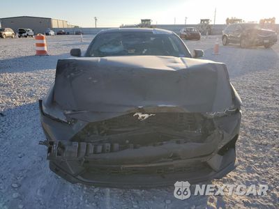 Piąte zdjęcie samochodu w środku: 2024 FORD MUSTANG VIN:1FA6P8TH4R5125871 - miniatura
