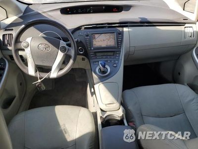Zdjęcie 8 z 12 samochodu: 2010 TOYOTA PRIUS VIN:JTDKN3DU0A0056689 - miniatura