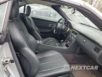 Zdjęcie 10 z 13 samochodu: 2002 MERCEDES-BENZ SLK 230 KOMPRESSOR VIN:WDBKK49F42F261969 - miniatura